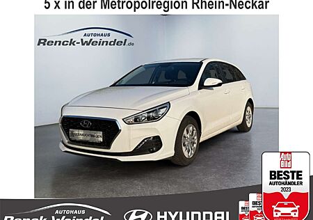 Hyundai i30 Soko Navi 1.4 Benz Fahrerprofil DAB Spurhalteass.