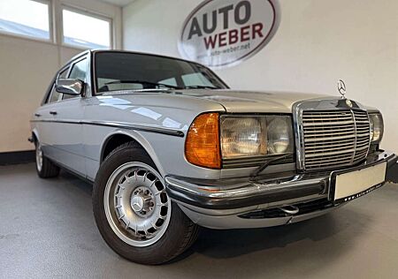 Mercedes-Benz 280 E/123 *AUTOMATIK*KLIMA*BECKER*RESTAURIERT*H*