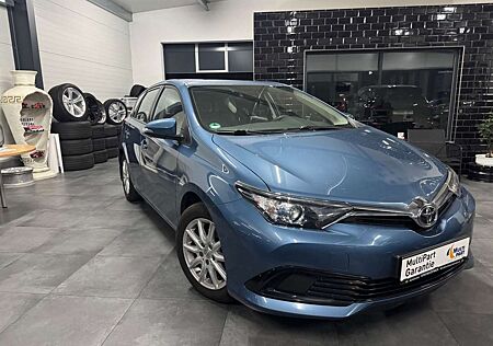 Toyota Auris Cool