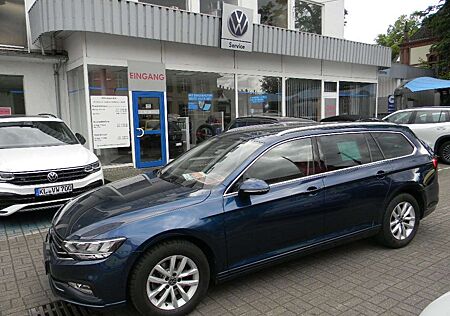 VW Passat Variant Volkswagen Business 2,0 TDI DSG AHK Kamera