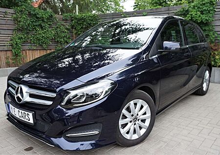 Mercedes-Benz B 180 Automatik el. Panodach PDC Navi Shz Scheckh Garage