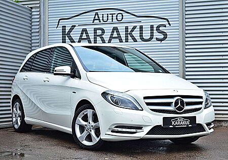 Mercedes-Benz B 180 CDI Edition 1 "Navi/Leder/Xenon/R.Kam/AHK"
