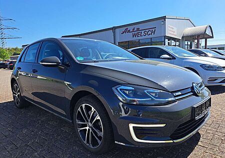 VW Golf Volkswagen e- Alu//Sitzh.//Navi//AppConnect!