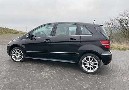 Mercedes-Benz B 200 B-Klasse SPORT EDITION