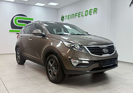 Kia Sportage Attract 2WD 1.6 PANORAMA / TÜV NEU