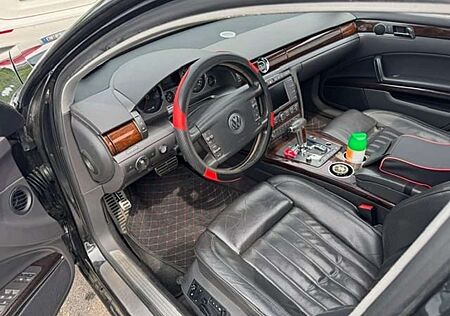 Volkswagen Phaeton 4.2 V8 4MOTION Automatik (5 Sitzer)