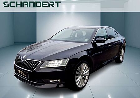 Skoda Superb 2.0 TDI Style 4x4 DSG Xenon Navi AHK ACC