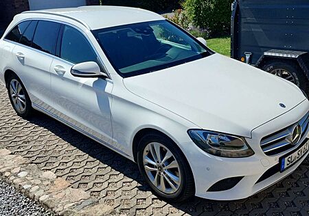 Mercedes-Benz C 200 d T 9G-TRONIC Avantgarde