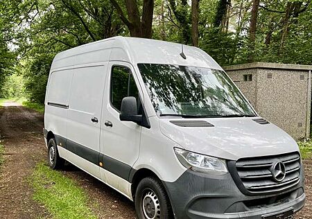 Mercedes-Benz Sprinter 211 cdi L2H2