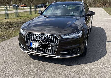 Audi A6 Allroad quattro 3.0 TDI S tronic DPF
