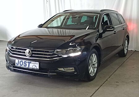 VW Passat Variant Volkswagen Business 1.5 TSI DSG Navi/AHK/LED/Kessy/LM16