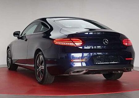 Mercedes-Benz C 300 Coupe 9G-TRONIC