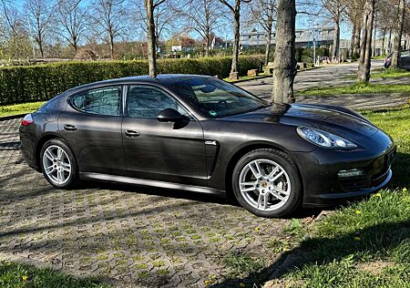 Porsche Panamera 4S PDK