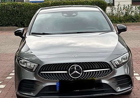 Mercedes-Benz A 200 7G-DCT AMG Line