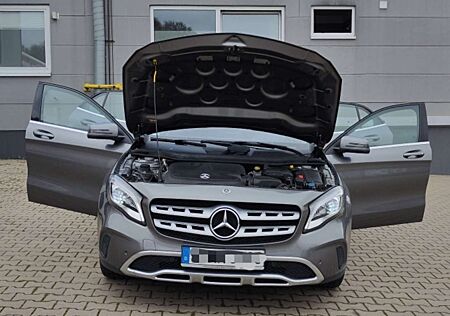 Mercedes-Benz GLA 180 7G-DCT Urban