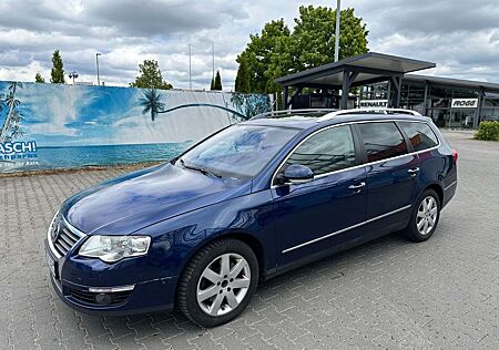 VW Passat Variant Volkswagen Highline 4Motion / TÜV-AU bis 01-2026 / A.H.K.
