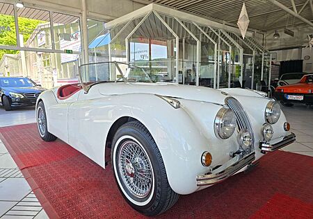 Jaguar XK 120 SERVICE NEU RESTAURIERT