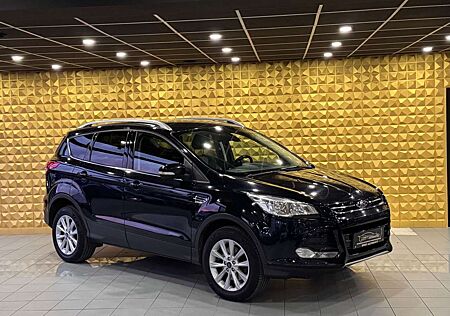 Ford Kuga Titanium Automatik*KLIMA*SHZ*PDC*Navi*8Fach
