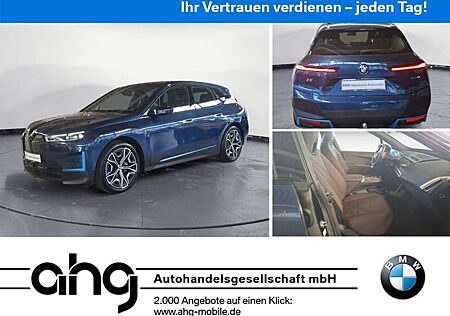 BMW iX xDrive50 AHK Sky Lounge H&K Sitzbelüftung