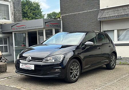 VW Golf Volkswagen VII Trendline BMT *SHZ*PDC*MFL*SELBSTPARK