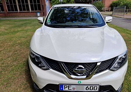 Nissan Qashqai 1.2 DIG-T ACENTA
