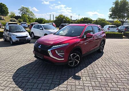 Mitsubishi Eclipse Cross Plug-in Hybrid BASIS 2.4 MIVEC 4WD