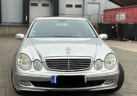 Mercedes-Benz E 240 Avantgarde