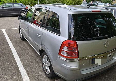 Opel Zafira 1.7 CDTI ecoFLEX Design Edition