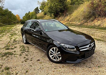 Mercedes-Benz C 200 (BlueTEC) d T 7G-TRONIC Exclusive