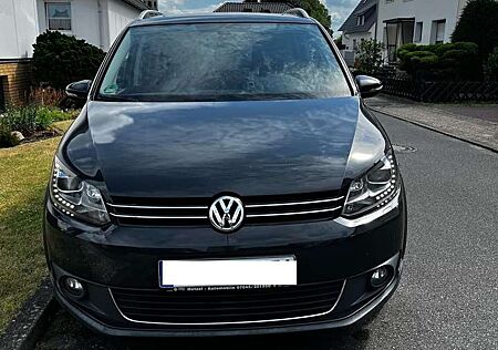 VW Cross Touran Volkswagen 2.0 TDI , 7 Sitzer, Pano, AHK, Navi.