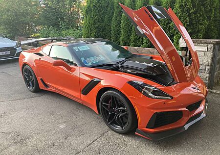 Chevrolet Corvette ZR1 C7 Sebring Orange Paket