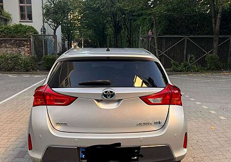 Toyota Auris 1.8 VVT-i Hybrid Automatik Life