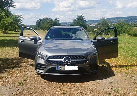Mercedes-Benz A 250 e 8G-DCTAMG Line