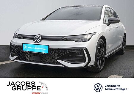 VW Golf Volkswagen VIII 1.5 eTSI DSG R-Line Black Style Pan