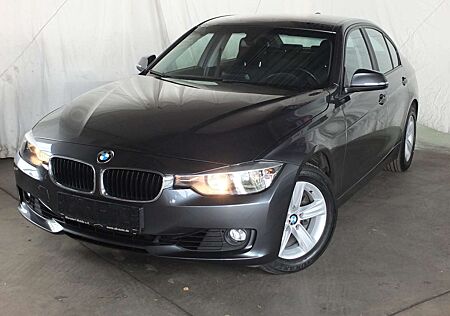 BMW 320i 320 KLIMAAUTOM GARANTIE 1.HAND PDC SHZ BLUETOOTH