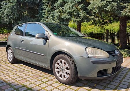 VW Golf Volkswagen 1.6 Automatik Comfortline