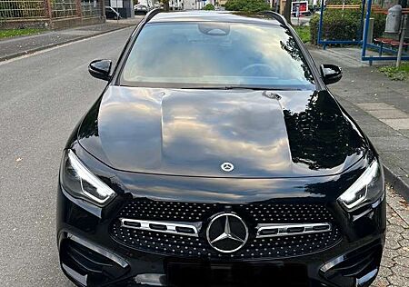 Mercedes-Benz GLA 200 7G-DCT AMG Line