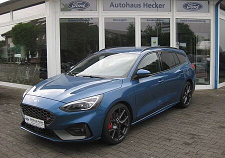 Ford Focus Turnier ST Styling Paket, MatrixLED