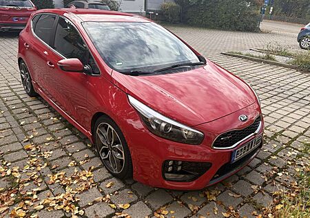 Kia Cee'd Ceed / 1.6 T-GDI GT-Challenge