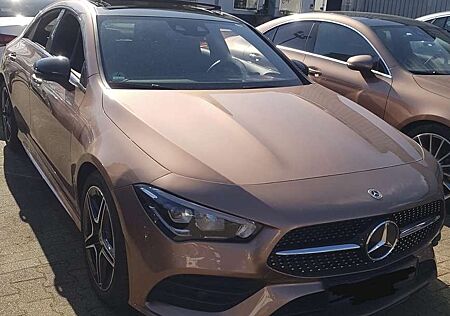 Mercedes-Benz CLA 200 7G-DCT AMG Line