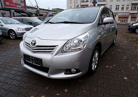 Toyota Verso 1.8l Edition mit AHK. 1-HAND