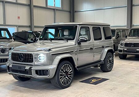 Mercedes-Benz G 63 AMG G63 AMG FULL CARBON ACTIVE RIDE A22 DVD WEBASTO