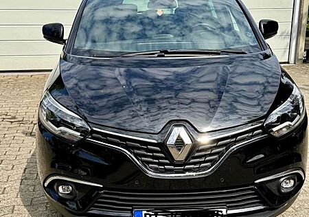 Renault Scenic Grand Black Edition