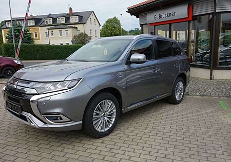 Mitsubishi Outlander PHEV 2.4 PLUS Fahrassist.paket,360°Kam,AHK