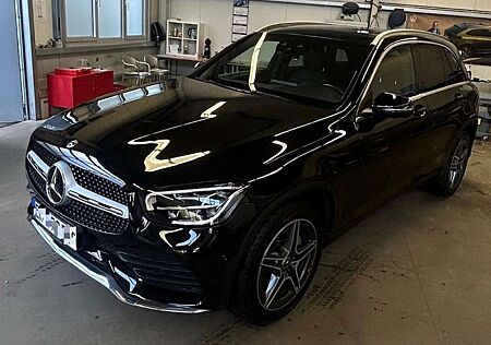 Mercedes-Benz GLC 300 4Matic 9G-TRONIC AMG Line