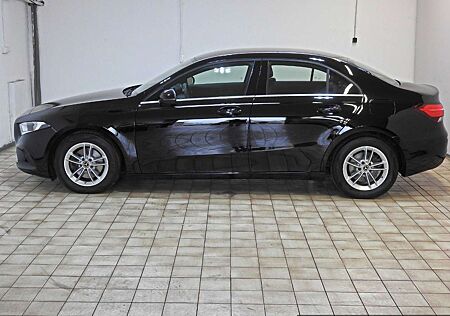 Mercedes-Benz A 200 d 4Matic Lim Aut. Navi. Leder .LED Aus 1 H