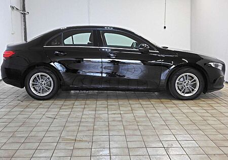 Mercedes-Benz A 200 d 4Matic Lim Aut. Navi. Leder .LED Aus 1 H