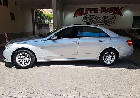 Mercedes-Benz E 220 E -Klasse Lim. CDI BlueEfficiency/1Hand