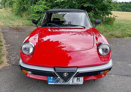 Alfa Romeo Spider 1.6