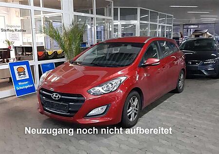 Hyundai i30 1.6 CRDi Trend blue NAVI+AHK+PDC